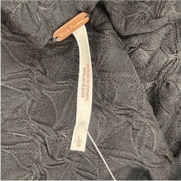 FREE PEOPLE NWT Mykonos Tank in Black Size Large - Picture 7 of 7